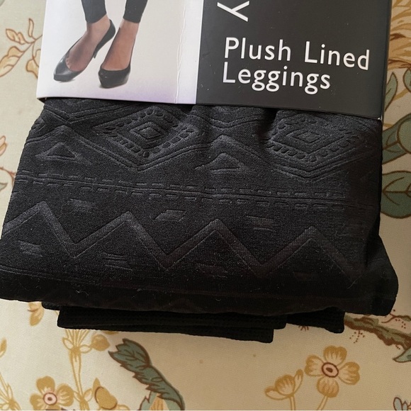 Bundle of Two Relativity Black and Gray Plush Lined Leggings, S/M - Picture 3 of 8